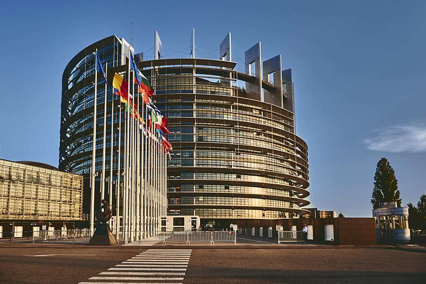 The European Parliament is an example of a strong institution.